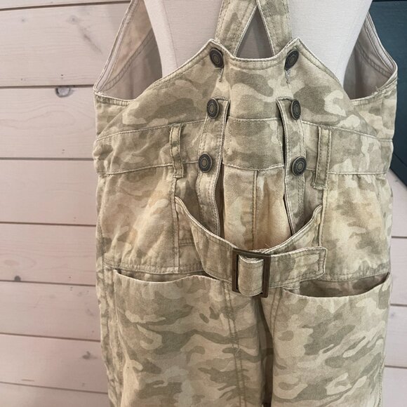 013 Free People We the Free The Way it Goes Harem Overalls NWT Camo Size Small - Picture 7 of 8